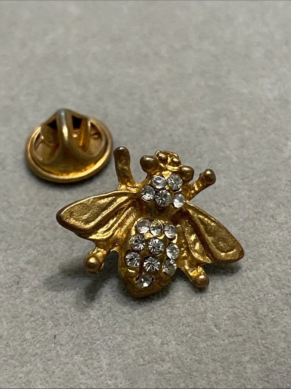 VTG Gold Bee Crystal Accent Lapel Pin